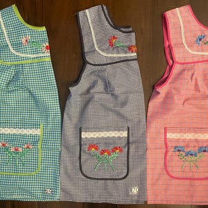 Mexican Apron. One size S and M. Traditional Apron. Mandil. Embroidered Apron.