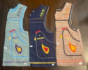 Mexican Apron.. Traditional Apron. Mandil bordado. Embroidered Apron. Size L or tall M