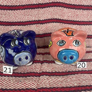 Mini Piggy bank. Ceramic Bank. Alcancia de Puerquito.  Made in Mexico. Hand paint.