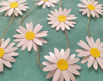 Daisy paper garland, spring garland, spring wall decoration, daisy wedding decoration, groovy party decor, flower garland, summer garland