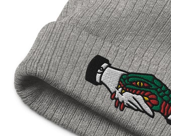 Trust No One, Embroidered Beanie, Traditional Tattoo Clothing, Old School Tattoo, Streetwear, Beanie Hat, Unique Beanie, Tattoo Accessories