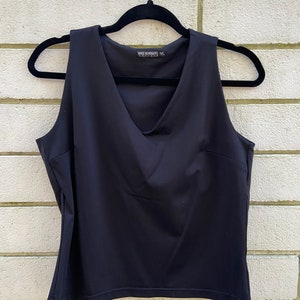 Vintage Holt Renfrew Canada Black Stretch V-Neck Tank Top Size Large
