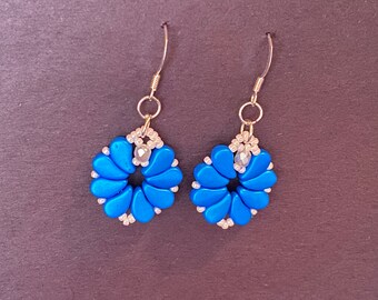 Pixie Earrings in Tropical Blue Wave and Opaque White Pearl Luster Beads.