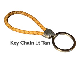 Lt tan leather braided keychain. Very smart looking.