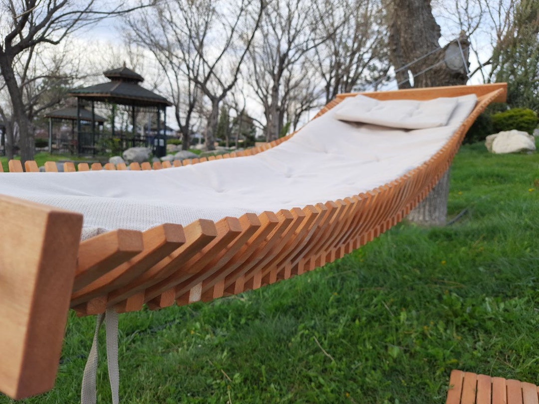 Wooden garden hammock hotsell