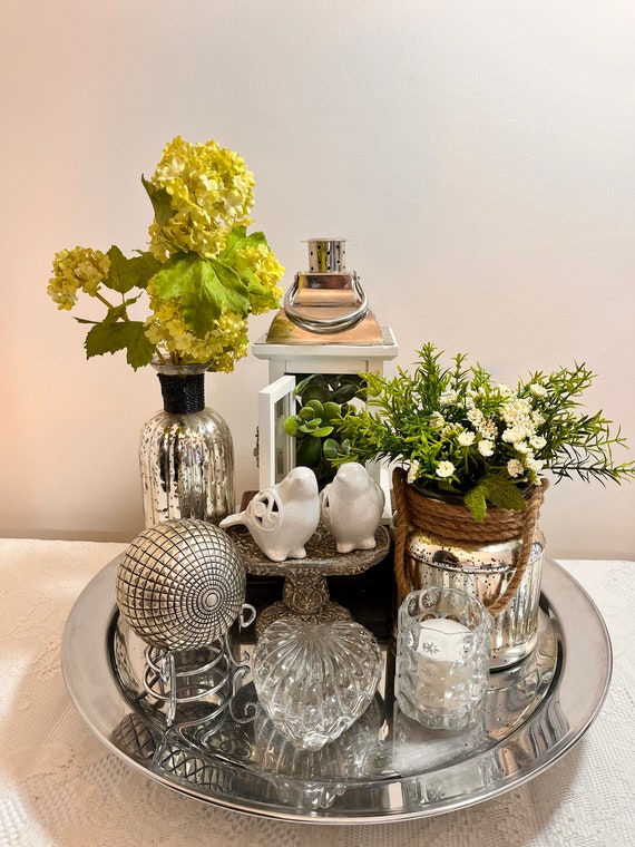 Silver outlet tray table