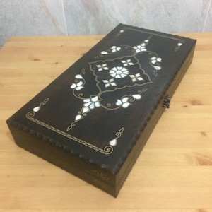Handmade Walnut Backgammon Set: Mother of Pearl Inlay, Brass Detail