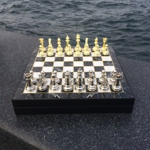 Handmade Metal Chess Set, Boyfriends Chesss Gift, Christmas Gift Chess Set, Gift for Him, Marble Patterned Chess Board, Metal Chess Pieces