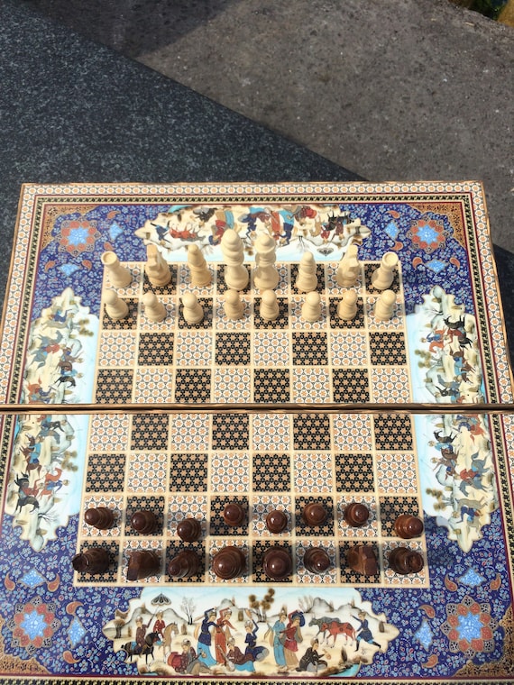 ペルシャの高級ハンドメイドチェス& バックギャモン 手作りのペルシャモザイクバックギャモンセット：高級Khatamデザイン