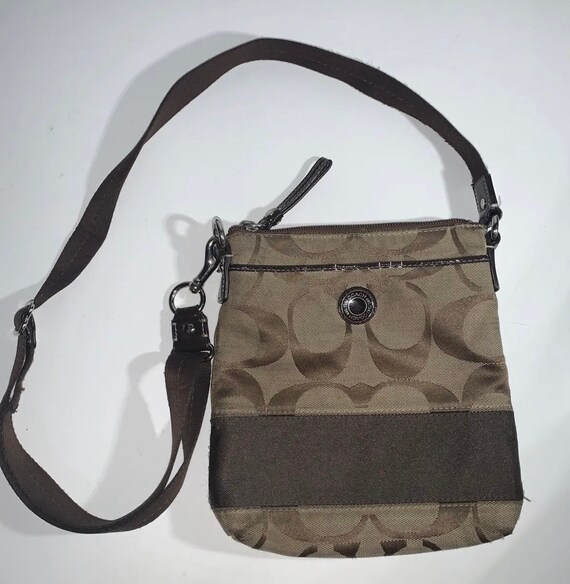 coach swing purse