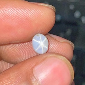 Sri Lanka White Star Sapphire: Oval Gemstone (0.90 Ct)
