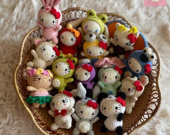Muñeca de Hello Kitty pequeña y linda hecha a mano, hecha a mano, con personajes de dibujos animados, peluche, lindos y hermosos peluches, bebé amigurumi.