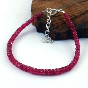Bracelet rubis, perles rondelles à facettes rubis naturel, perles de pierres précieuses rubis, bracelet rubis sang, bracelet rubis délicat, bracelet rubis AAA + + 7 pouces