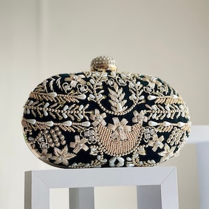 Dunkelgrüne schwarze bestickte Clutch-Tasche aus Samt Abendtasche | Hochzeit Braut Clutches