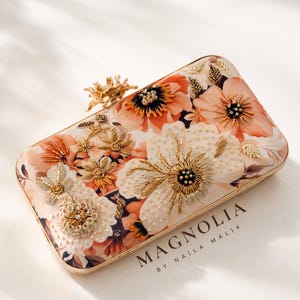 May include: A handmade wooden chopping board with a natural finish. It has a juice groove and a handle. Dimensions are approx. 45 cm long, 30 cm wide, and 2.5 cm thick.