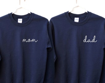 Pocket Mom and Dad Sweatshirt, Mommy Sweatshirt, Daddy Sweatshirt, Mothers and Fathers Day, Custom Minimalist Mom Dad Sweatshirt