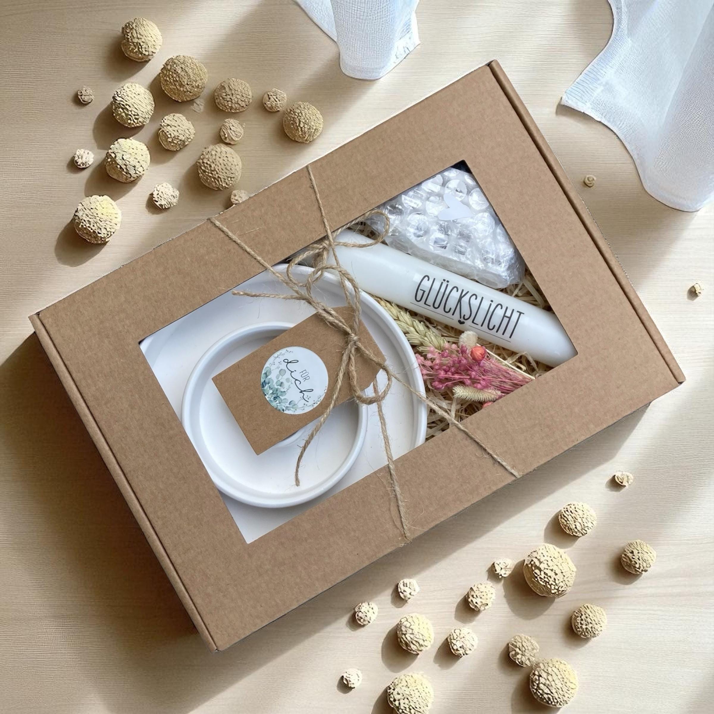 Kerzen Geschenkbox mit Trockenblumen und Deko Lichthäusern, Geschenk für Frauen - Freundin - Kollegin, Geschenkbox mit beschrifteter Kerze