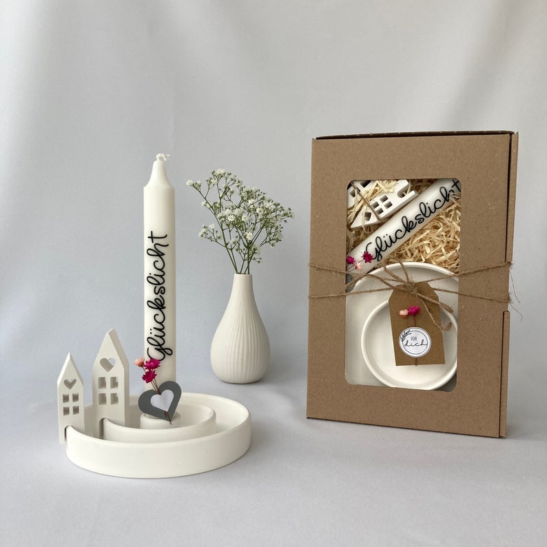 Glückslicht Geschenkbox mit Kerzenhalter 2 Häuschen aus Raysin, personalisierte Kerze , Geschenkset Bild 1