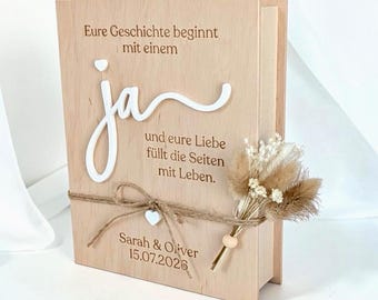 Personalized wedding gift as a money gift or keepsake box