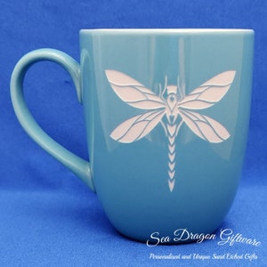 Dragonfly 1 Tasse à café/thé en céramique gravée Bleu image 1