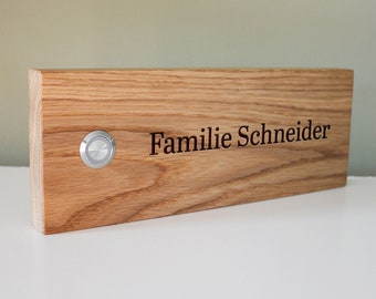 Klingelschild Eiche in 3 Größen mit LED Taster personalisiert – Haus Edel Haustür Hauswand Eingang Namensschild Holz Name Familie