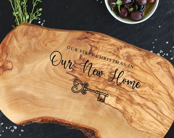 Breakfast board made of olive wood with engraving OUR HOME - personalized snack board bread cutting board gift couple wedding names bride and groom
