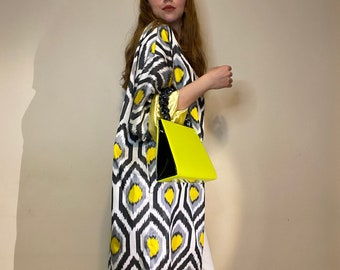 Handgemaakte zijde ikat stof kaftan kimono jas, natuurlijke handgemaakte handgeweven Oezbeekse suzani jas, chapan Oezbeekse boho kimono