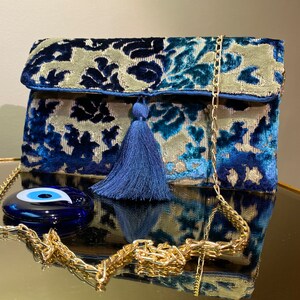 Fluwelen avondtasje, handgemaakte damestas, fluwelen boho-clutch, unieke handtassen, dameshandtas, portemonnee, clutch portemonnee, fluwelen clutch afbeelding 3