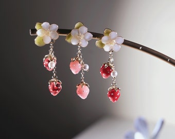 Strawberry Earrings,Fruit Earrings,Pink Strawberry Jewelry,Cute Earrings,Resin Jewelry,Kawaii Earrings,Dainty Earrings,Dangle Earrings