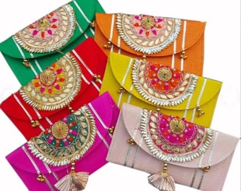 Gestickte Handkupplungsgroßverkauflot, indische handgemachte Gota Pattiarbeit, Mehendi Favor-Hindu Punjabi Wedding Favors - Puja-Karwachuath Geschenktaschen