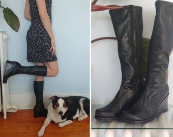 RARE y2k Stretch Pleather Boots | 90s Grunge Platform Wedge Boots | L.E.I. Boots | Punk Gothic Wedge Boots