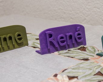 Namenschild / Tischkarte / Platzkarten mit eigenem Namen personalisierbar - aus dem 3D-Drucker