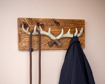 Rustic Antler Coat Rack Wall Hook – Handcrafted Solid Wood Entryway Organizer – Cabin Lodge Style Decor