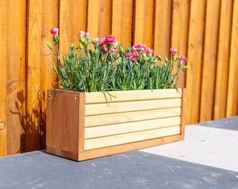Wooden planter / Outdoor plant / Garden
