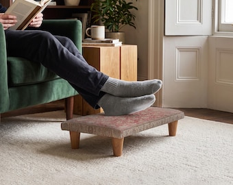 Vintage Rug Ottoman Bench, Upholstered Leg Rest for Sofa, Low Footrest Stool with Wooden Legs, Small Accent Furniture