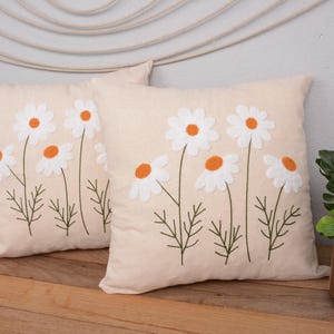 Daisy Flower Punch Embroidered Pillow Cover, Cotton Linen Decorative Throw Pillow, Spring Home Decor, Handmade Floral Cushion