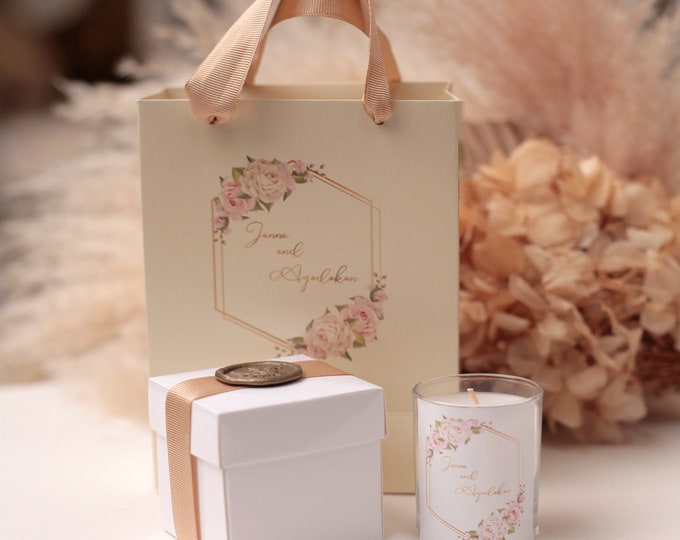 Special Wedding Candle With Daisy Bag, Personalized Candle For Engagement, Unique Candle, Bridal Shower Favor, Bridal Shower Gift For Guests
