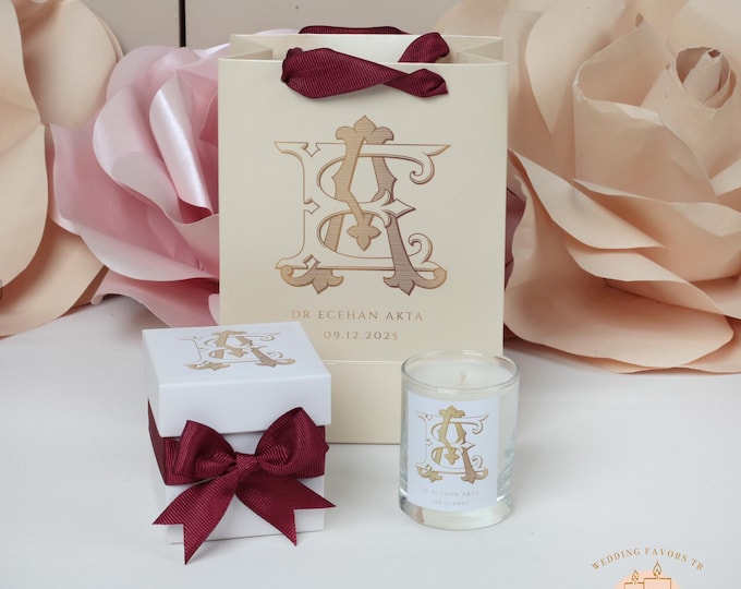 Vanilla Scented Wedding Favor Candle with Personalized Gift Bag – Custom Monogram Guest Gift – Elegant Bridal Shower Favor