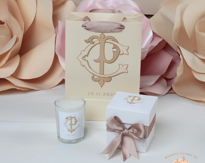 Vanilla Scented Wedding Favor Candle with Personalized Gift Bag – Custom Monogram Guest Gift – Elegant Bridal Shower Favor