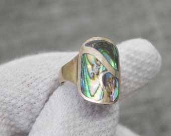 Beautiful vintage silver ring with the hallmark of the master