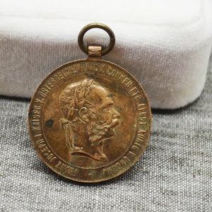 オーストリア＝ハンガリー帝国功労十字章（冠付き） - Etsy 日本