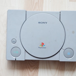 ビンテージゲーム機 プレイステーション1