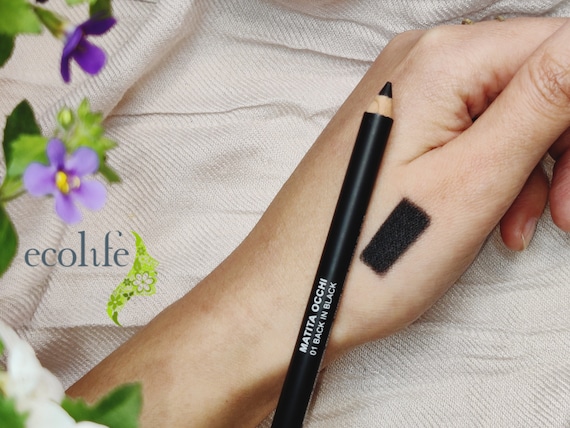 Organic Kajal for Sensitive Eyes: Safe & Natural Beauty
