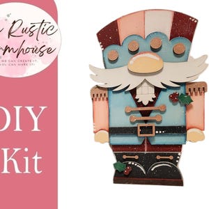 Nutcracker Gnome with Mistletoe DIY Shelf Siitter