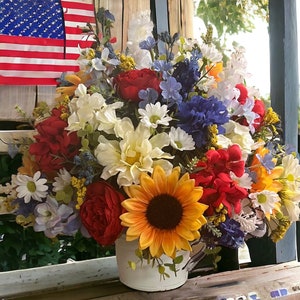 Farmhouse Patriotic Red White and Blue Centerpiece, Country Americana Floral Arrangement, Sunflower Table Top Centerpiece, July 4th Decor