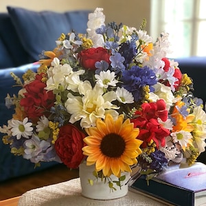 Farmhouse Patriotic Red White and Blue Centerpiece, Country Americana Floral Arrangement, Sunflower Table Top Centerpiece, July 4th Decor