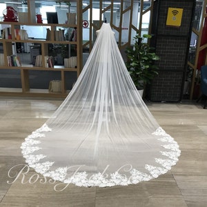Schleier Hochzeit Schlichte Spitze Florale Borte, Elegante lange Spitze Blume Braut Schleier 1 Stufe 137" Ivory Schleier Kathedrale Königlicher Schleier mit Kamm