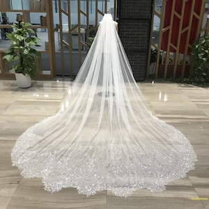 Velo de novia vintage barroco con encaje brillante, floral, plateado y lentejuelas, velo de novia de 1 nivel color marfil con peine, velo largo estilo catedral real personalizado