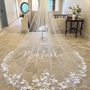Super Fairy 3D Floral Bridal Veil, Wedding Veil Ivory 3d Flower, Vine Flower Bridal Veil, Veil With Comb, Veil Hand Made, Veil 3D Flower