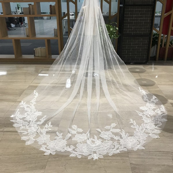 Elegant Large Flower Veil, 1 Tier Long Veil, Bridal Organza Flower, Very Soft Tulle Wedding Veil, Veil Wedding Fingertip Cathedral